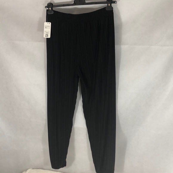 SOLD .NWT= TankTop & Pants, Size XL , Black color. - Picture 6 of 8